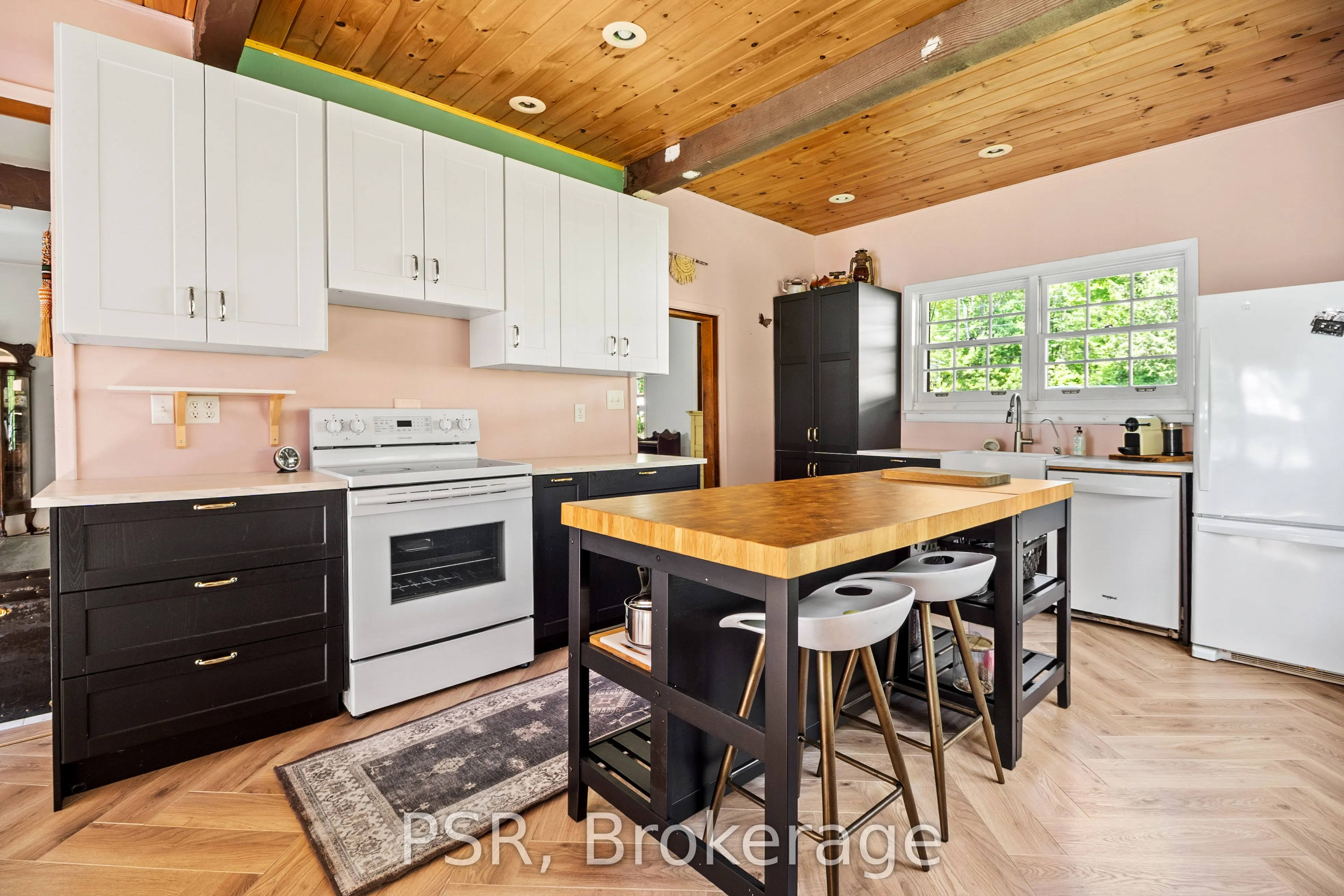 1113 Moon River Road