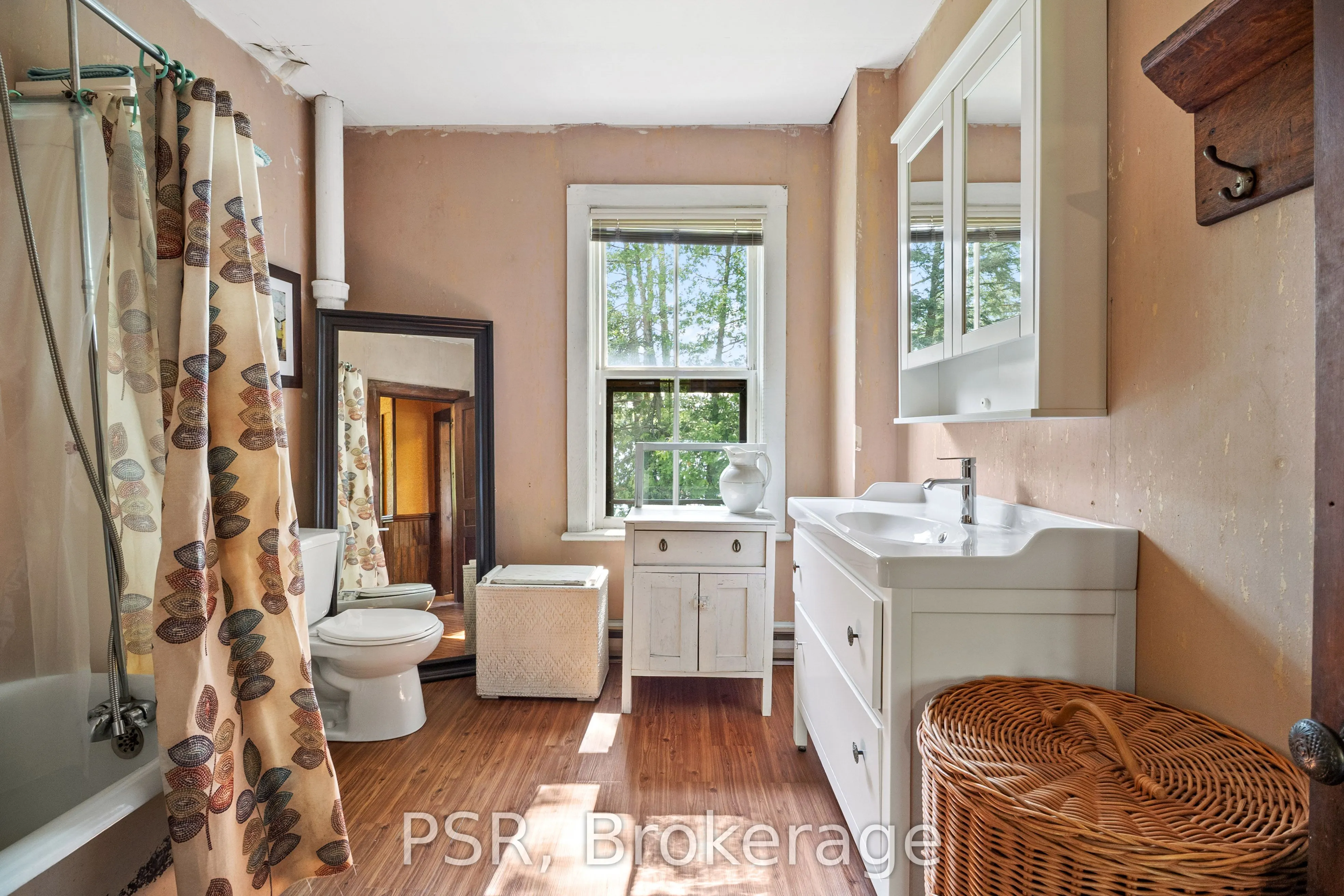 1113 Moon River Road