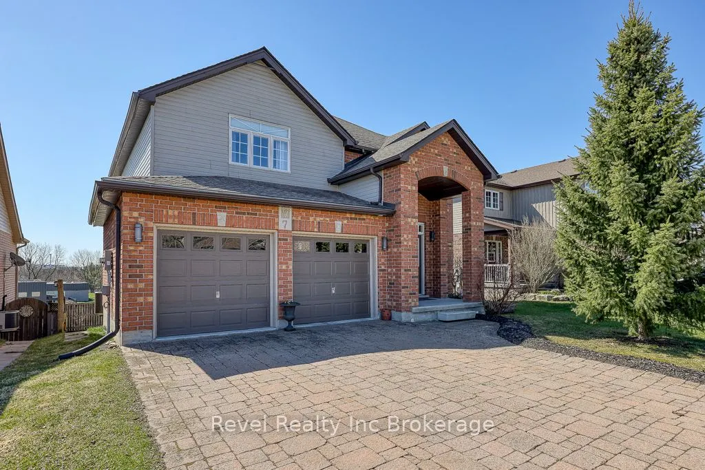 7 Woodhatch Crescent