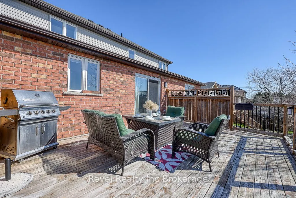 7 Woodhatch Crescent