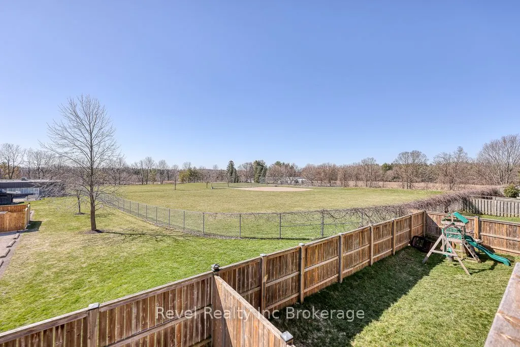 7 Woodhatch Crescent