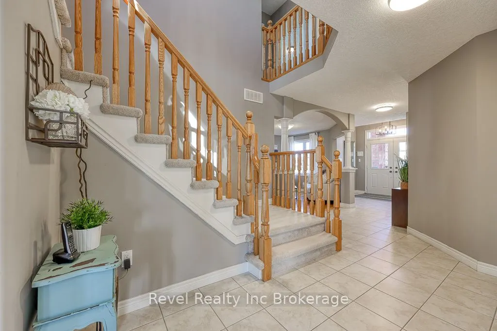 7 Woodhatch Crescent