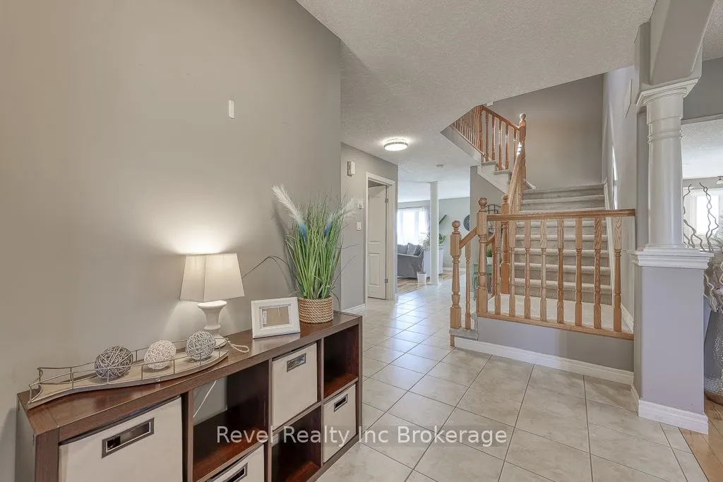 7 Woodhatch Crescent