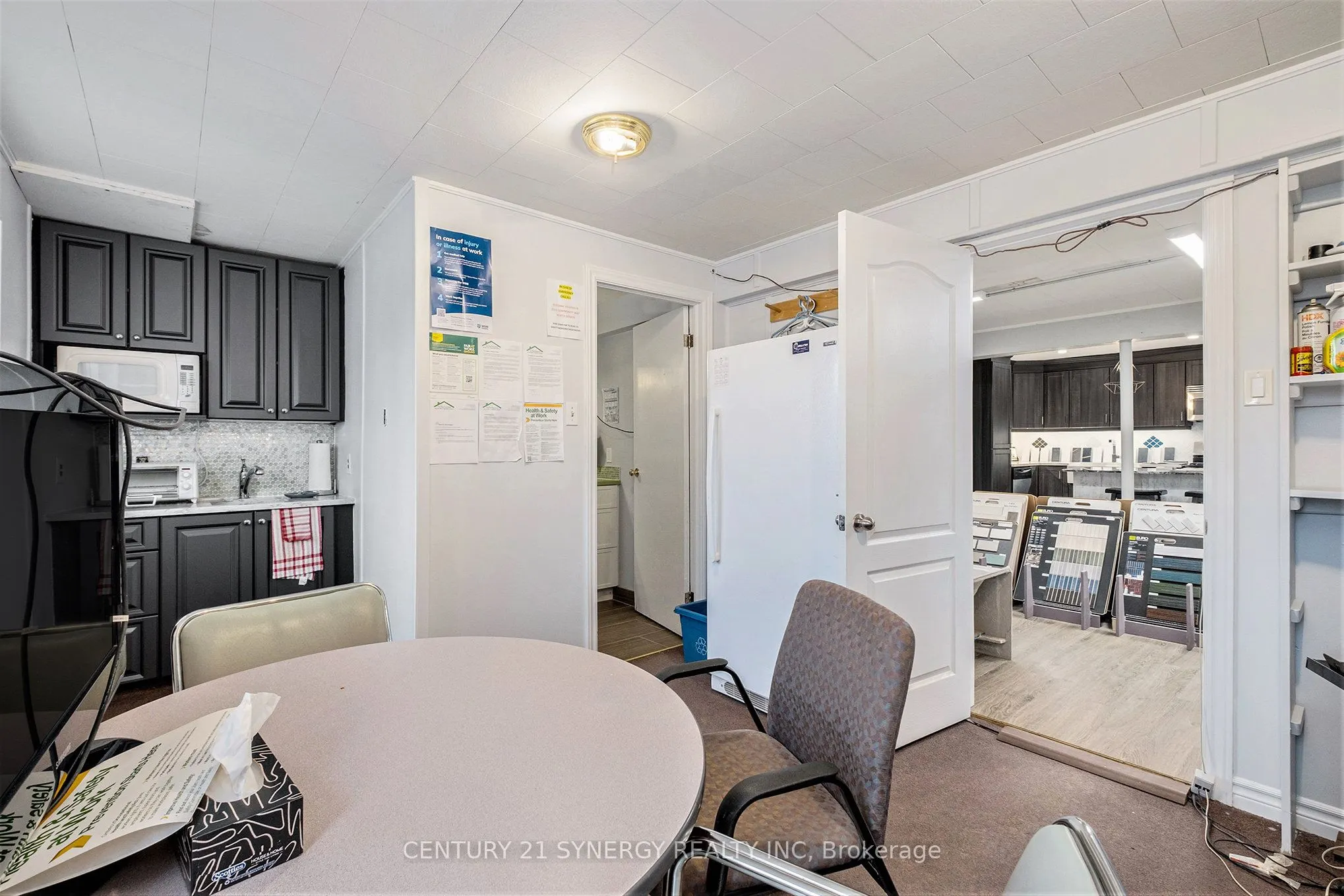 2319 Community Way