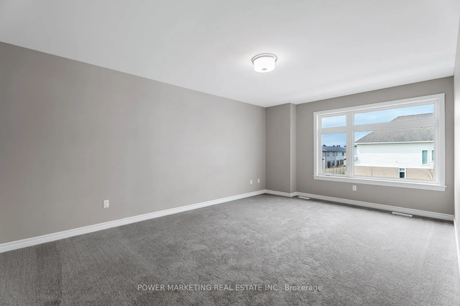 848 Snowdrop Crescent