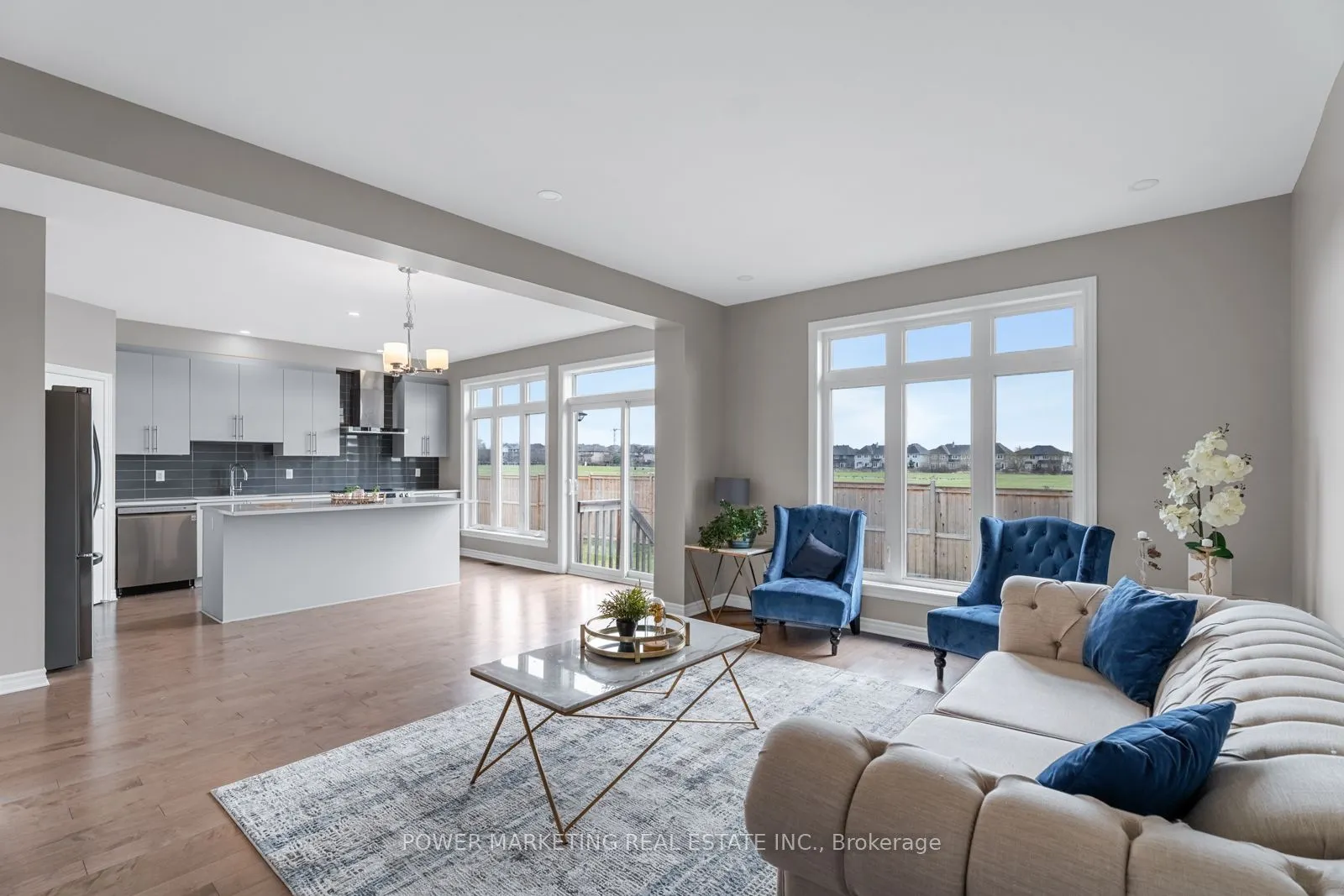 848 Snowdrop Crescent