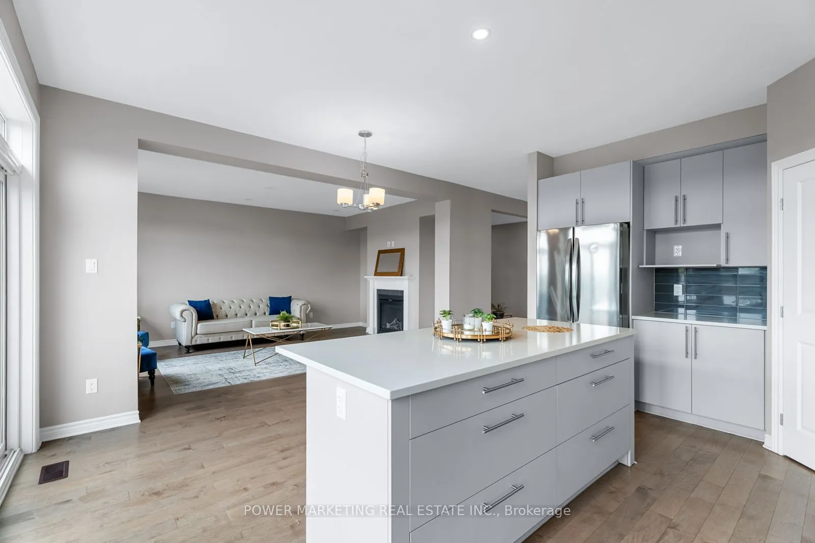 848 Snowdrop Crescent