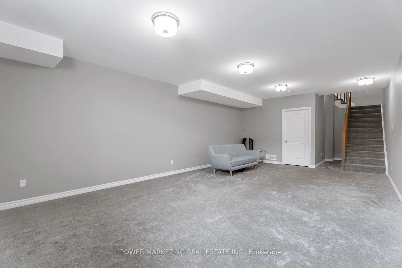 848 Snowdrop Crescent