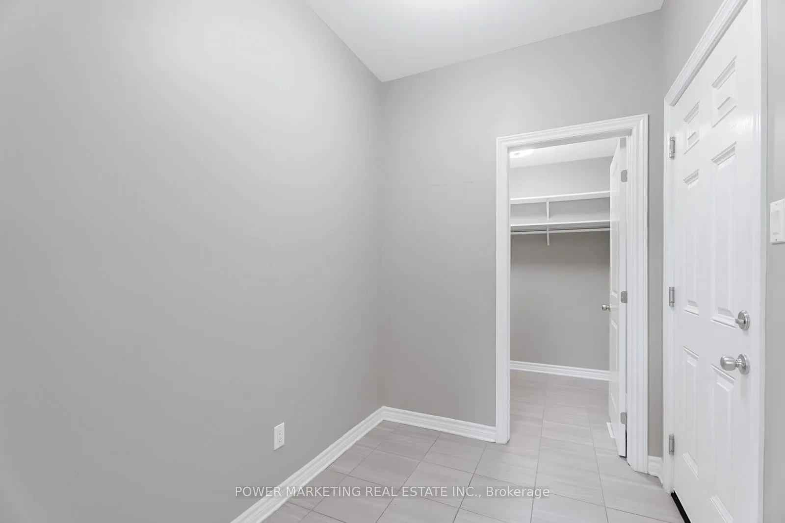 848 Snowdrop Crescent