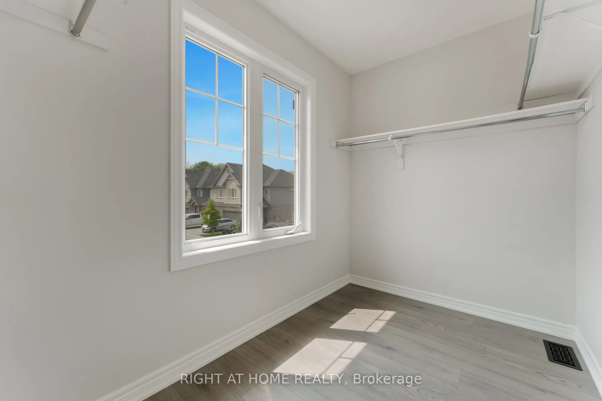 340 Prospect Point Road N #6