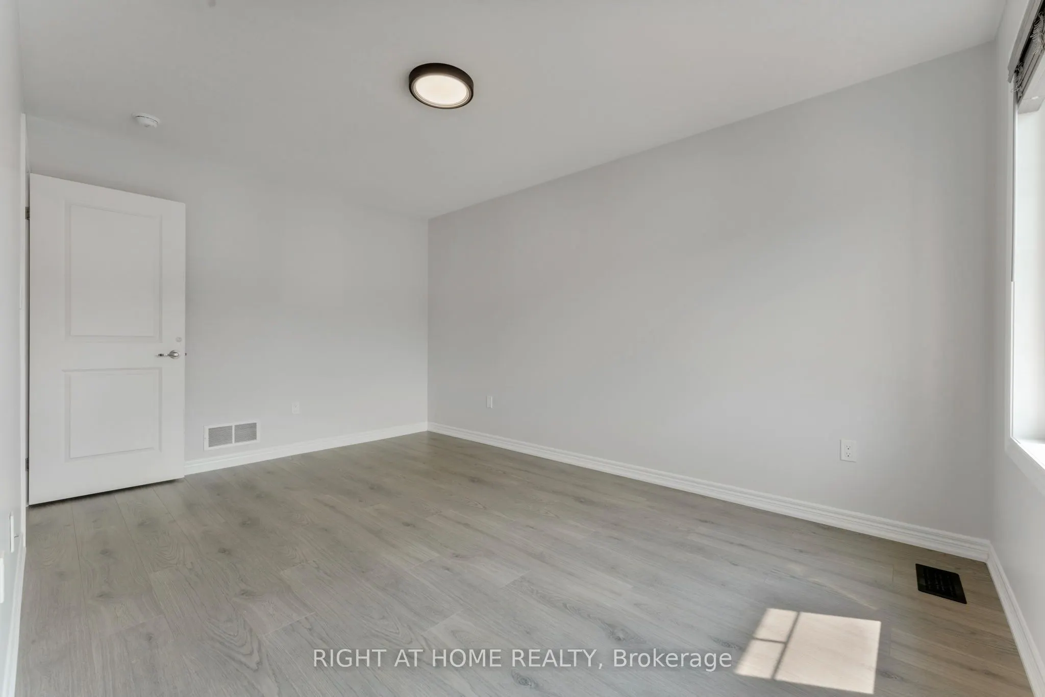340 Prospect Point Road N #6