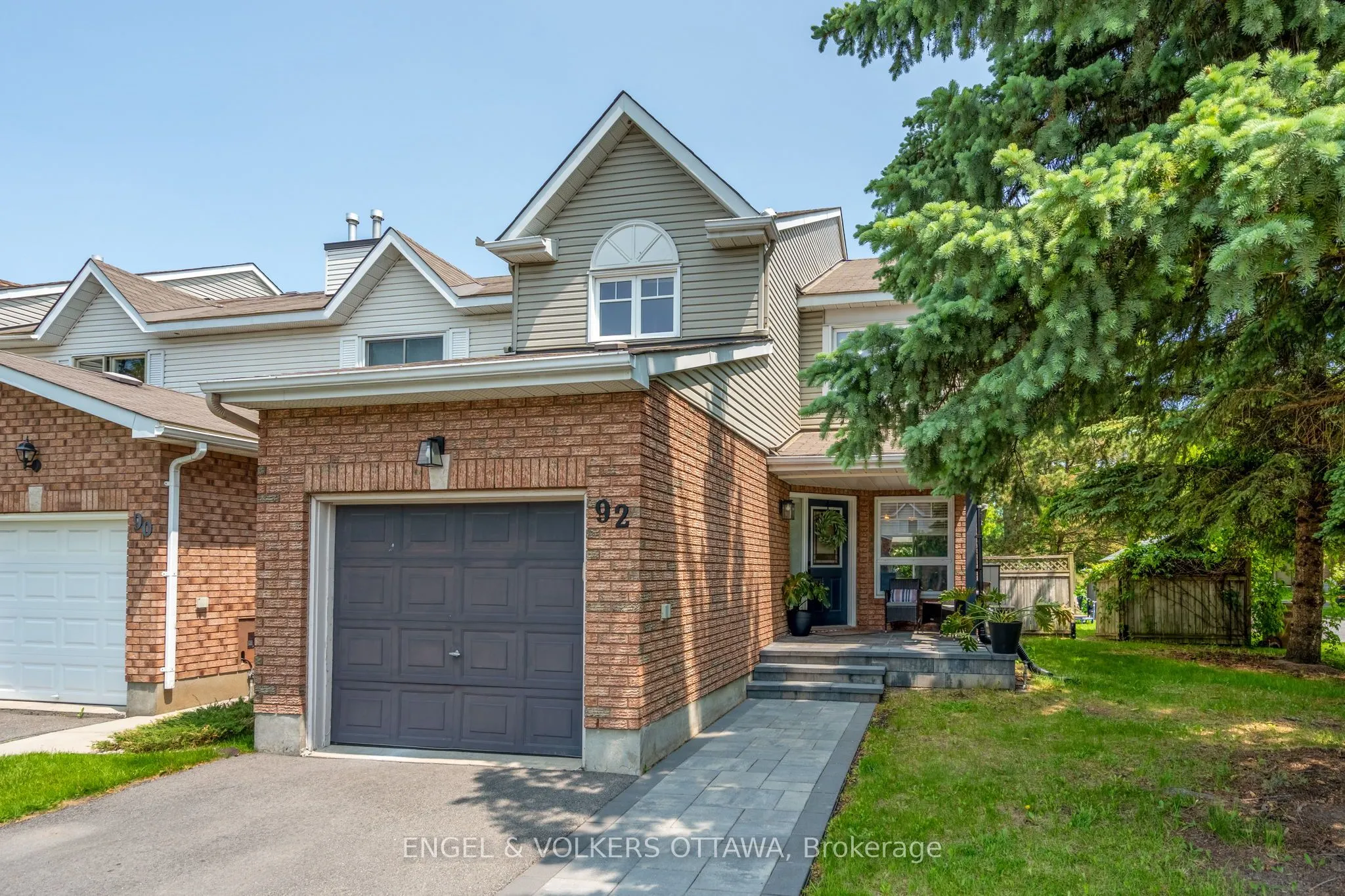 92 Markland Crescent