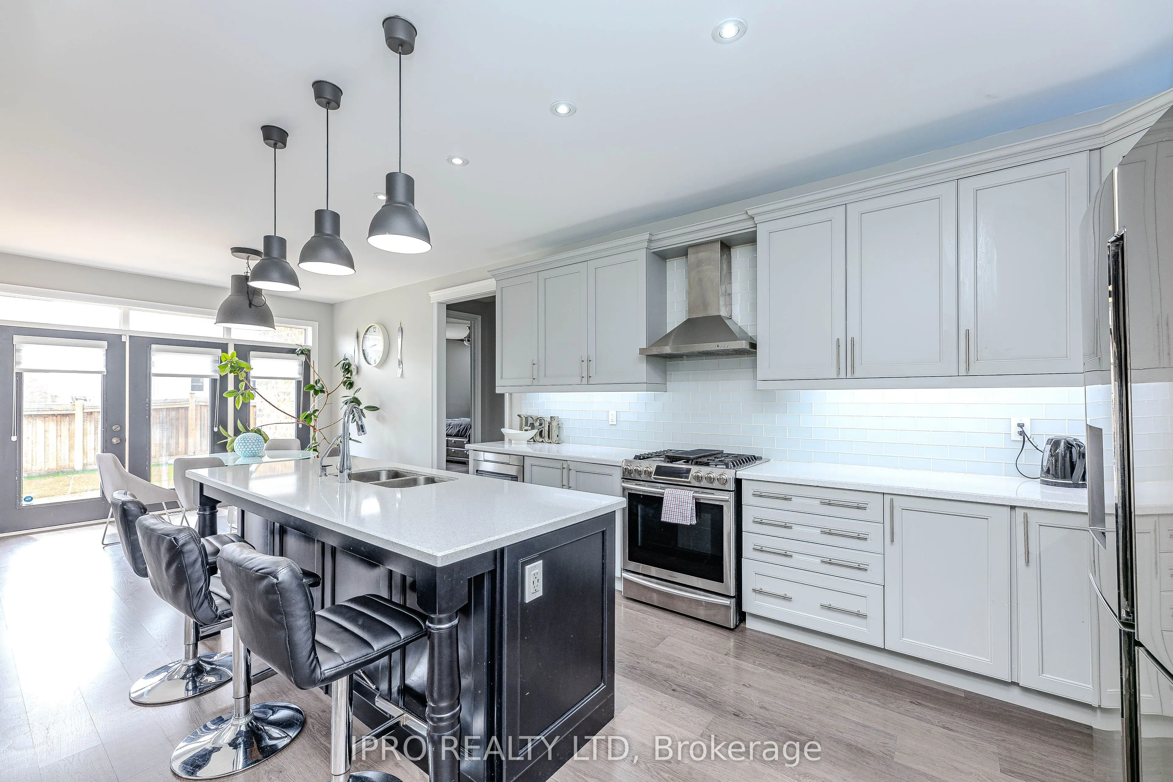 22 Stonegate Avenue