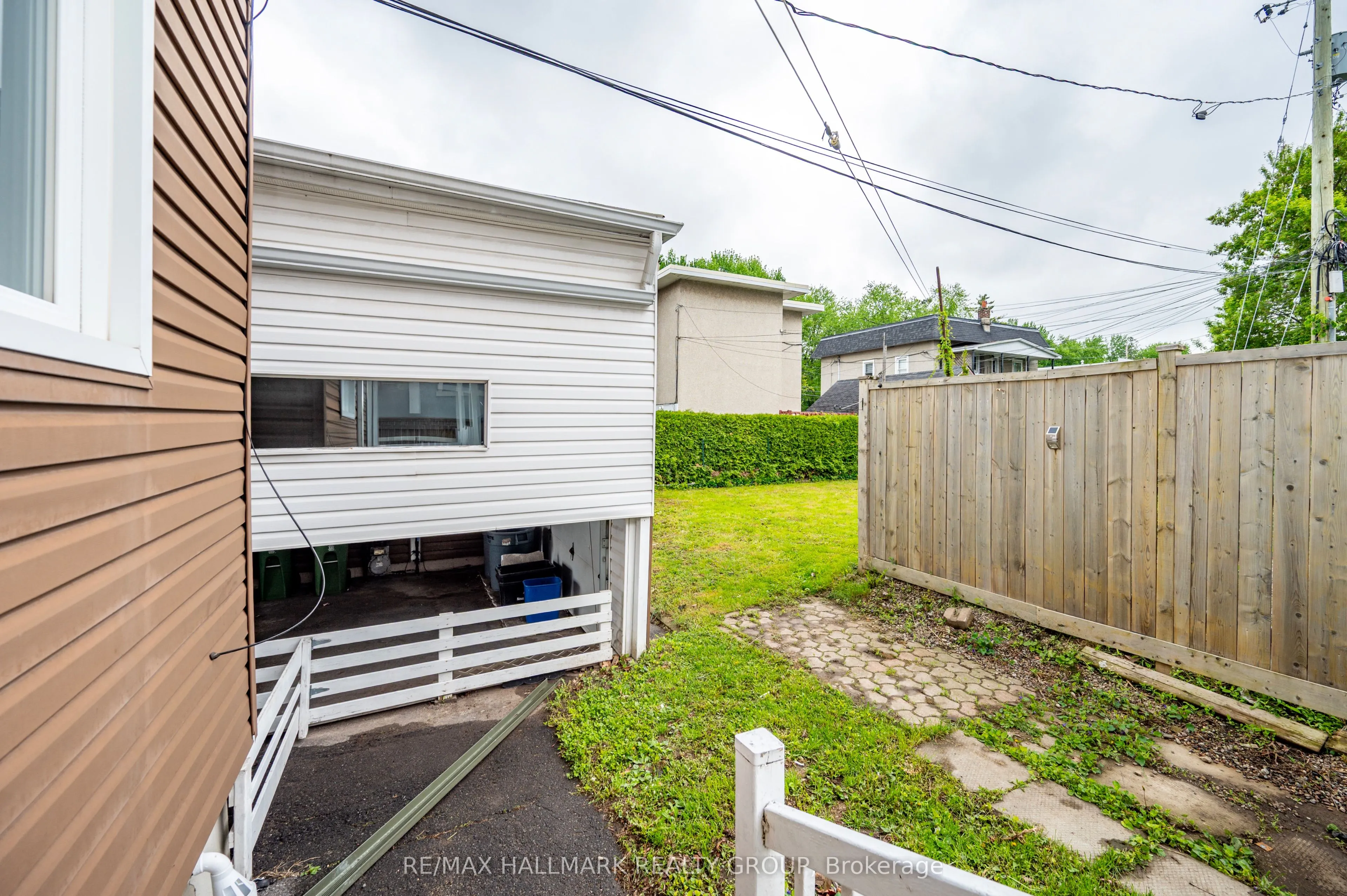 412 Montreal Road
