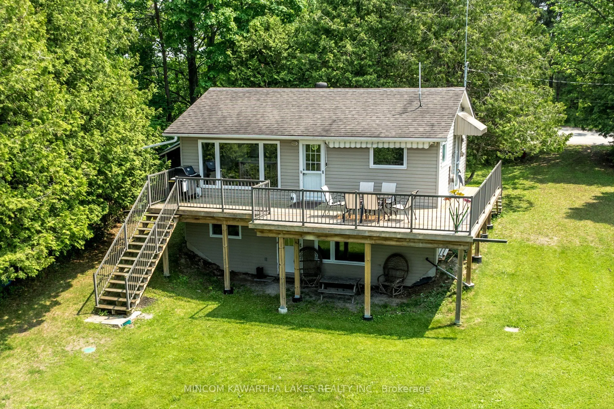 868 Kimberly Drive