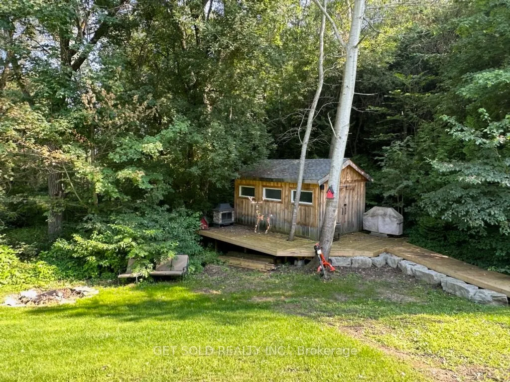 11 Fieldway Court