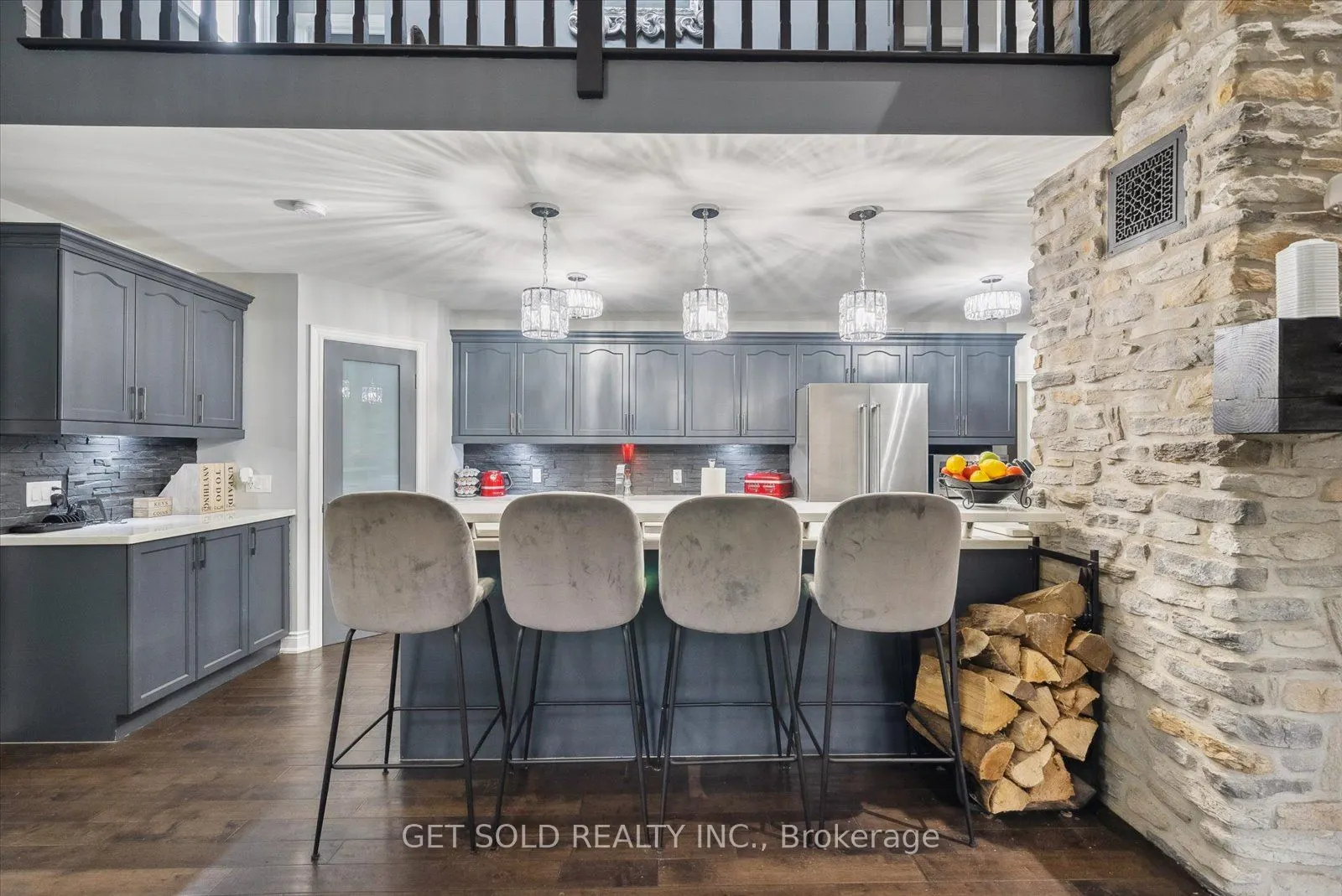 11 Fieldway Court