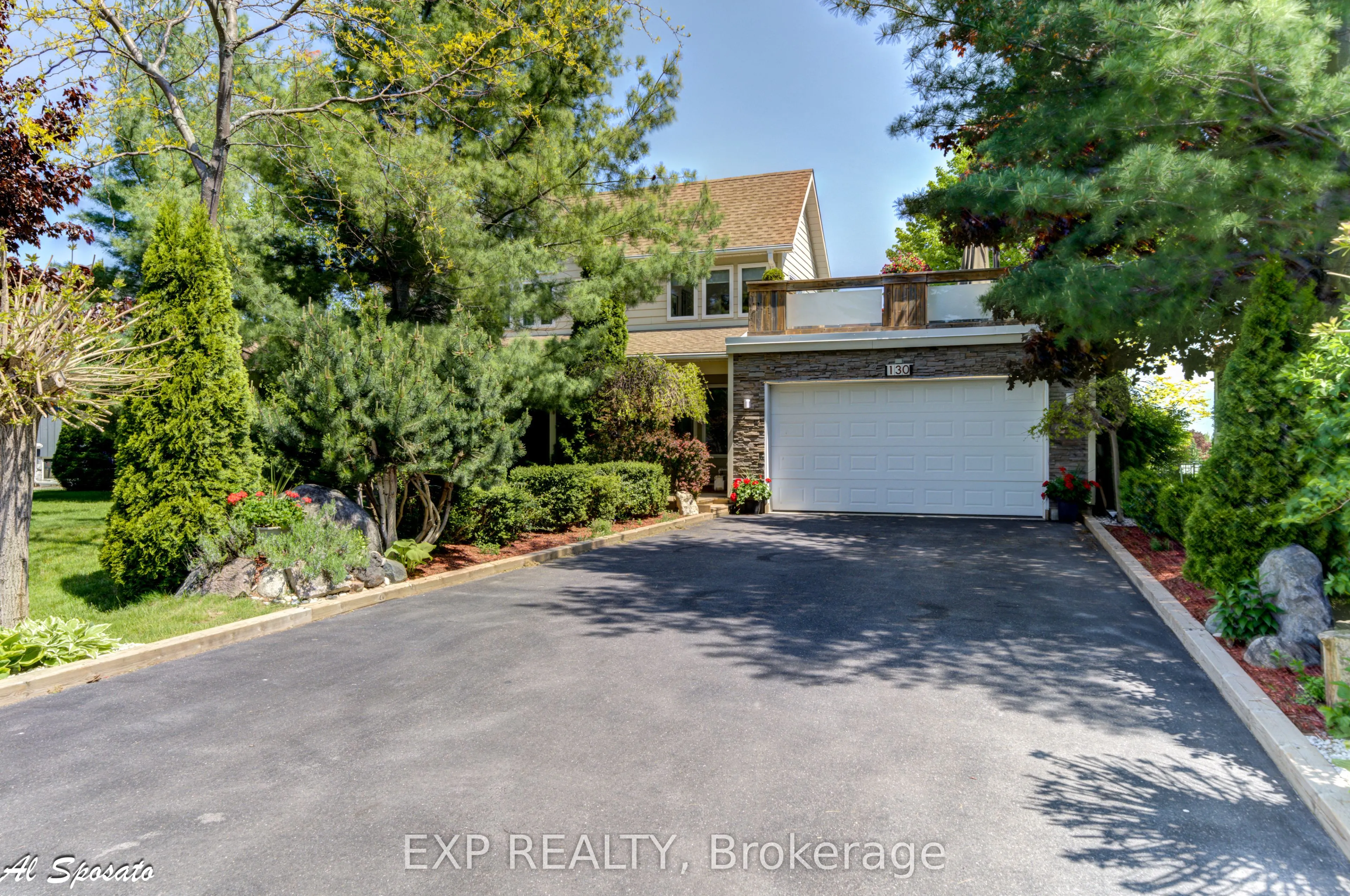 130 Louisa Street E