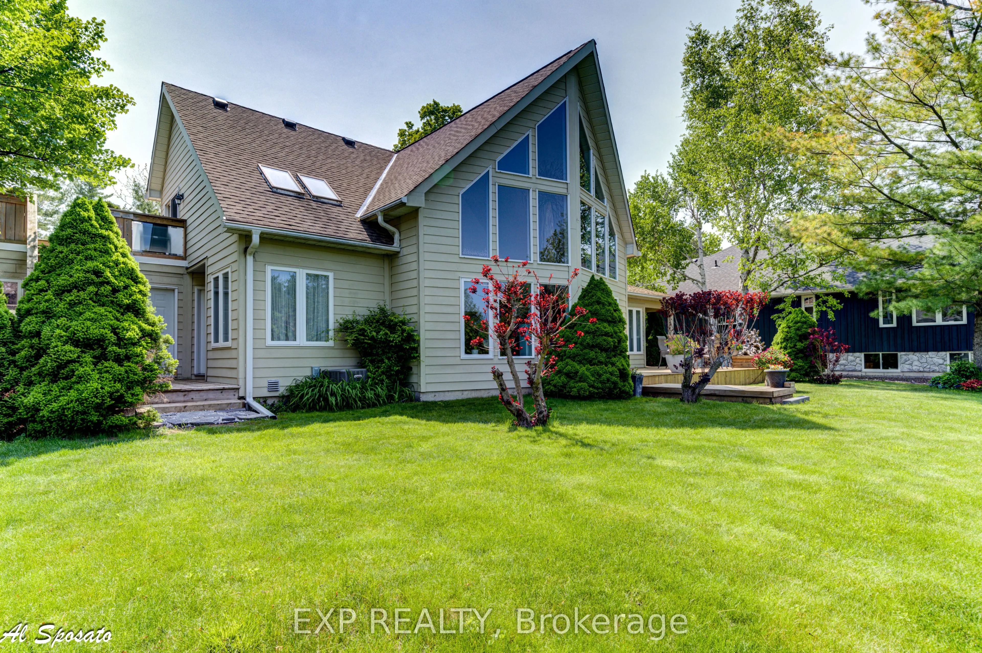 130 Louisa Street E