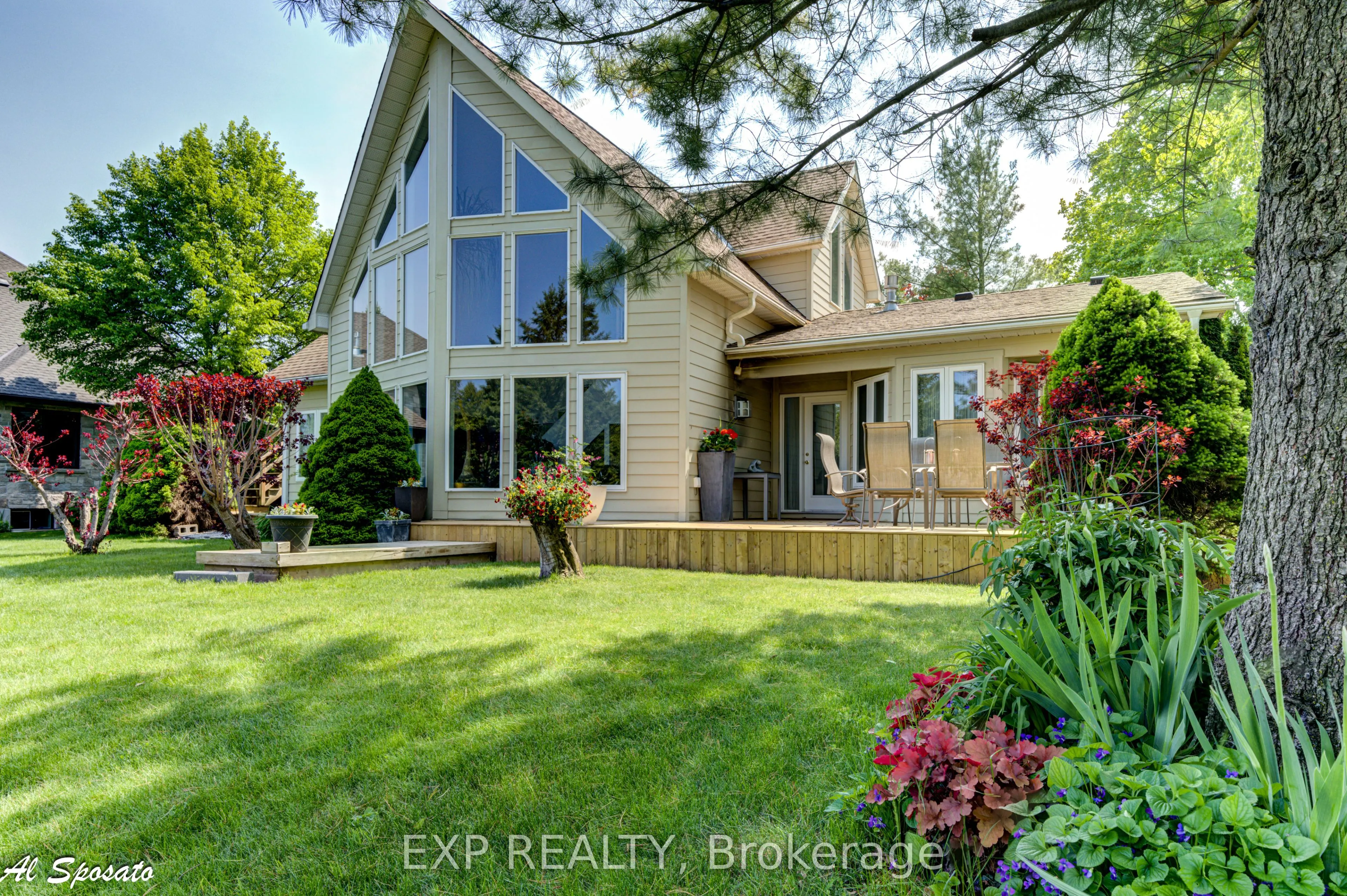 130 Louisa Street E