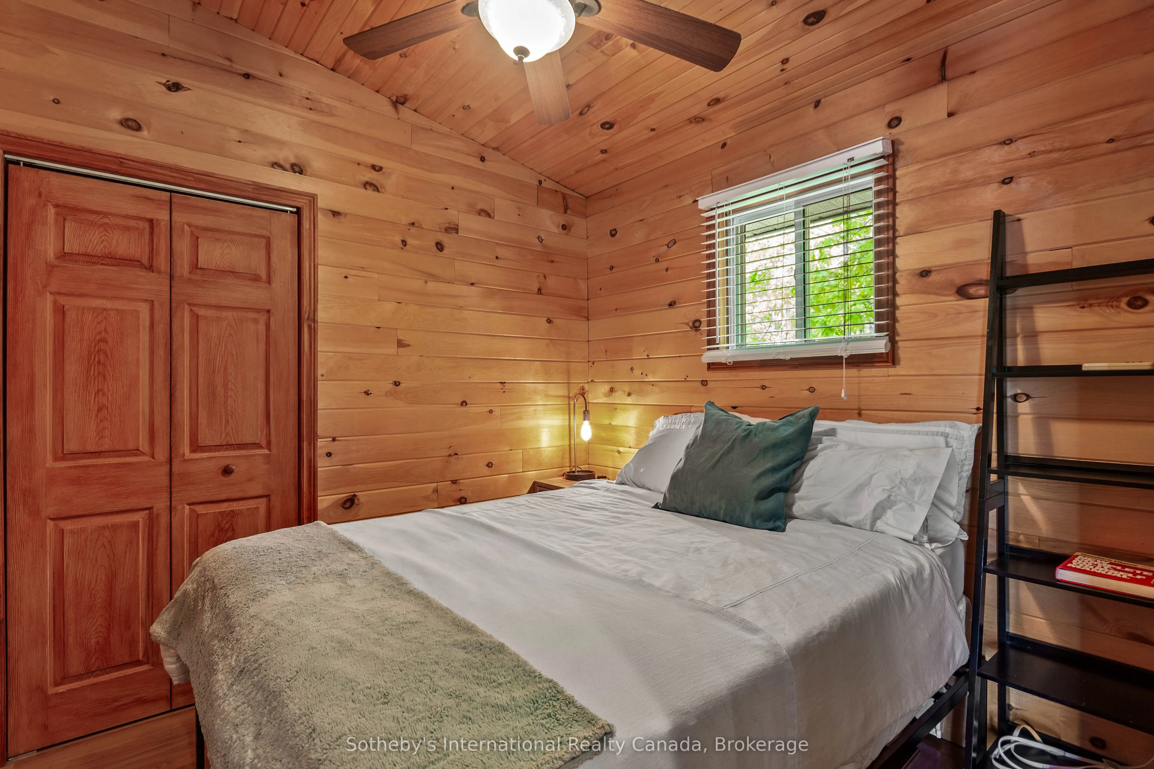 12494 Georgian Bay Shore