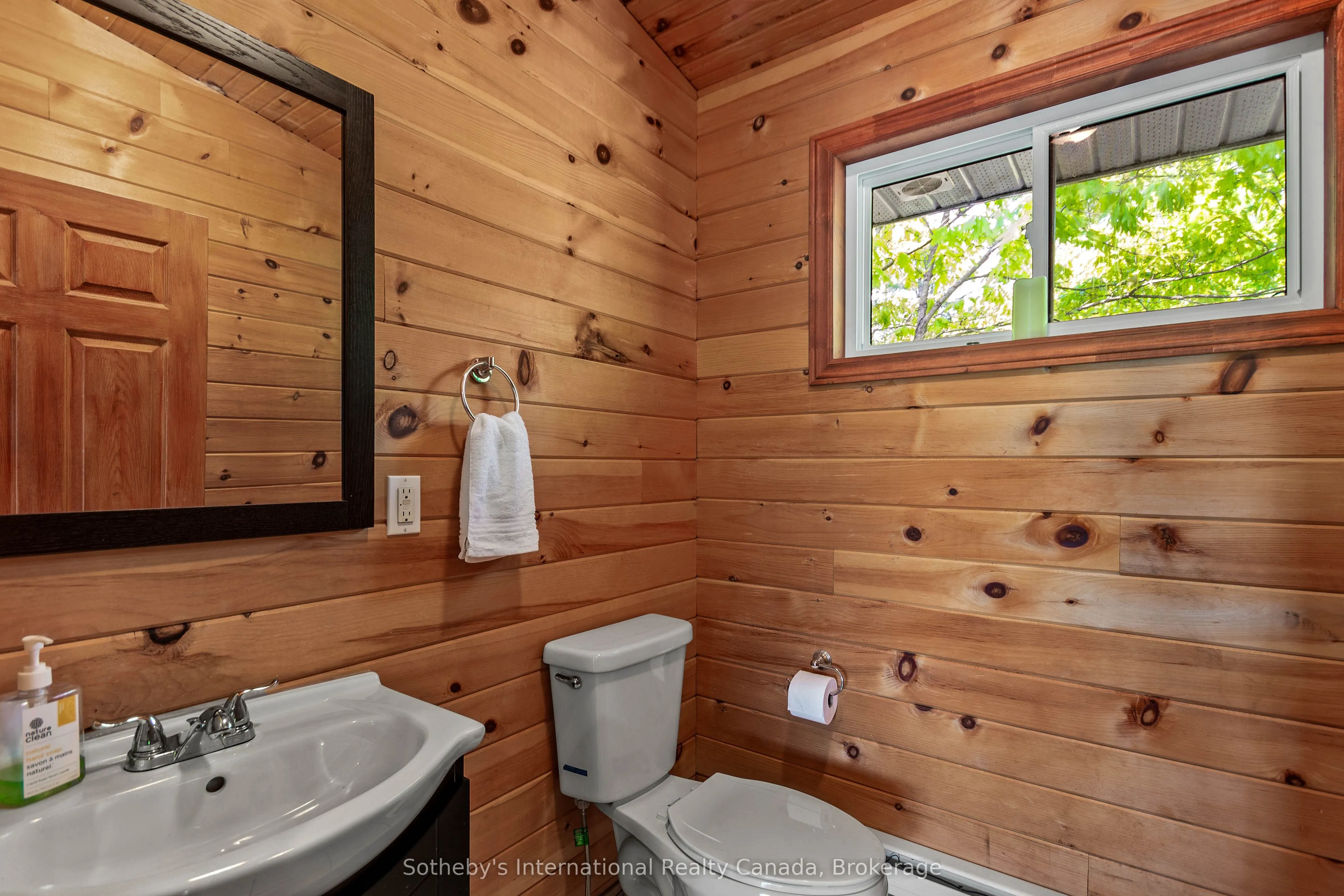 12494 Georgian Bay Shore