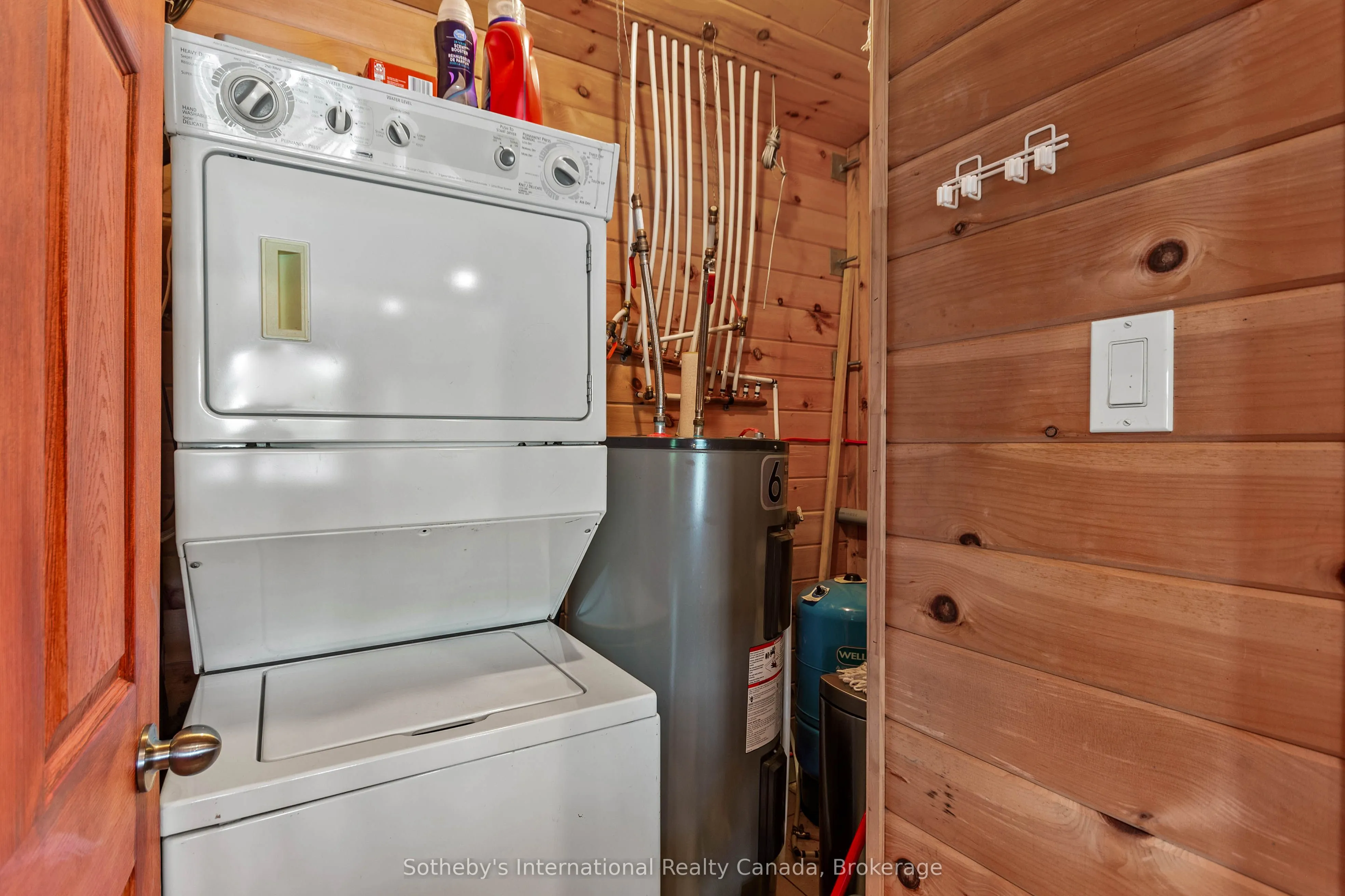 12494 Georgian Bay Shore