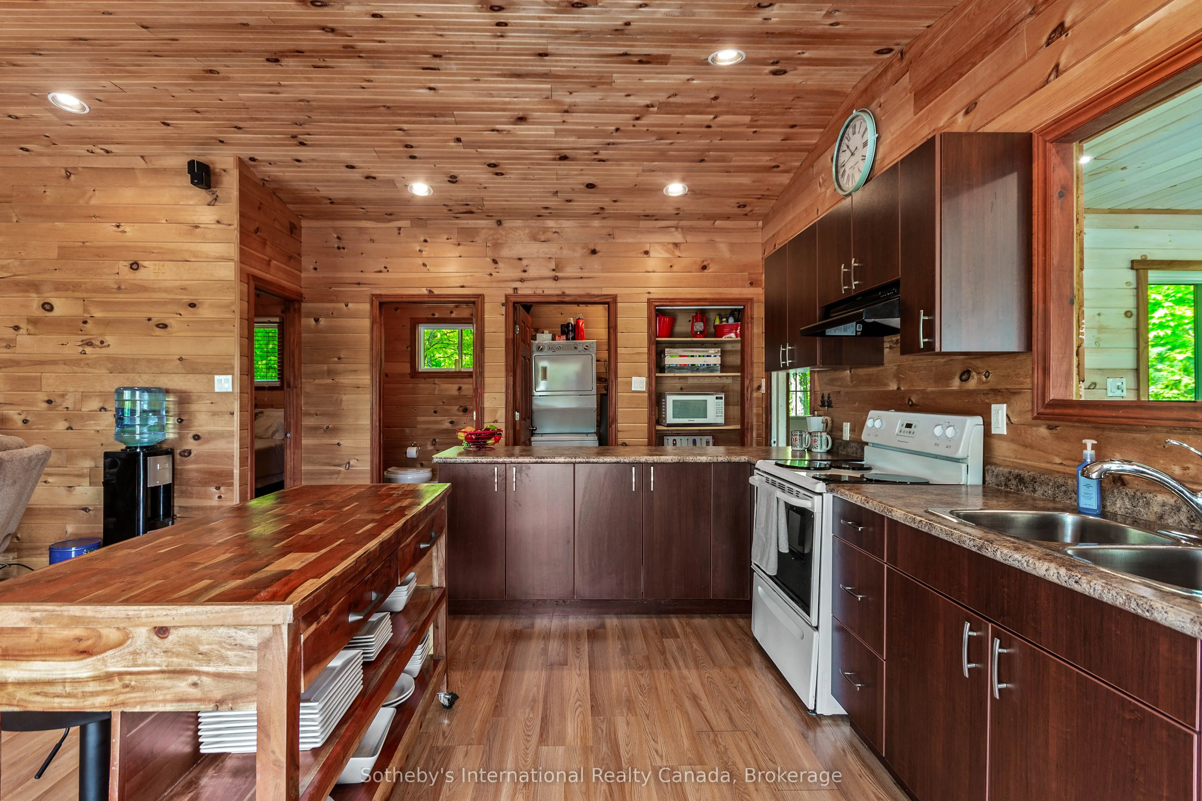 12494 Georgian Bay Shore