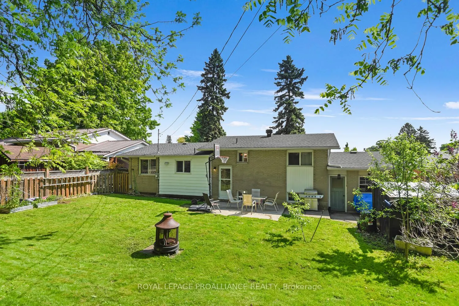 18 Convay Crescent
