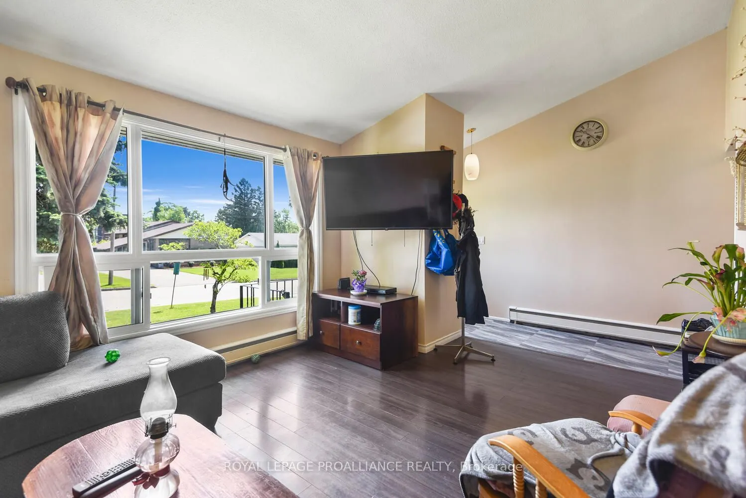18 Convay Crescent
