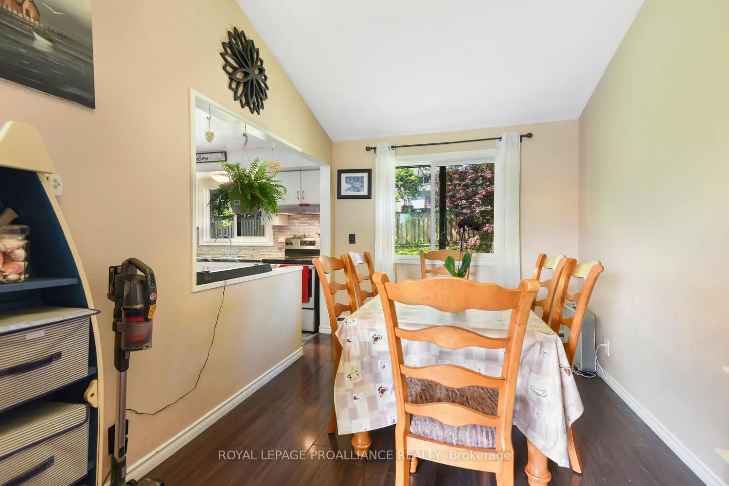 18 Convay Crescent