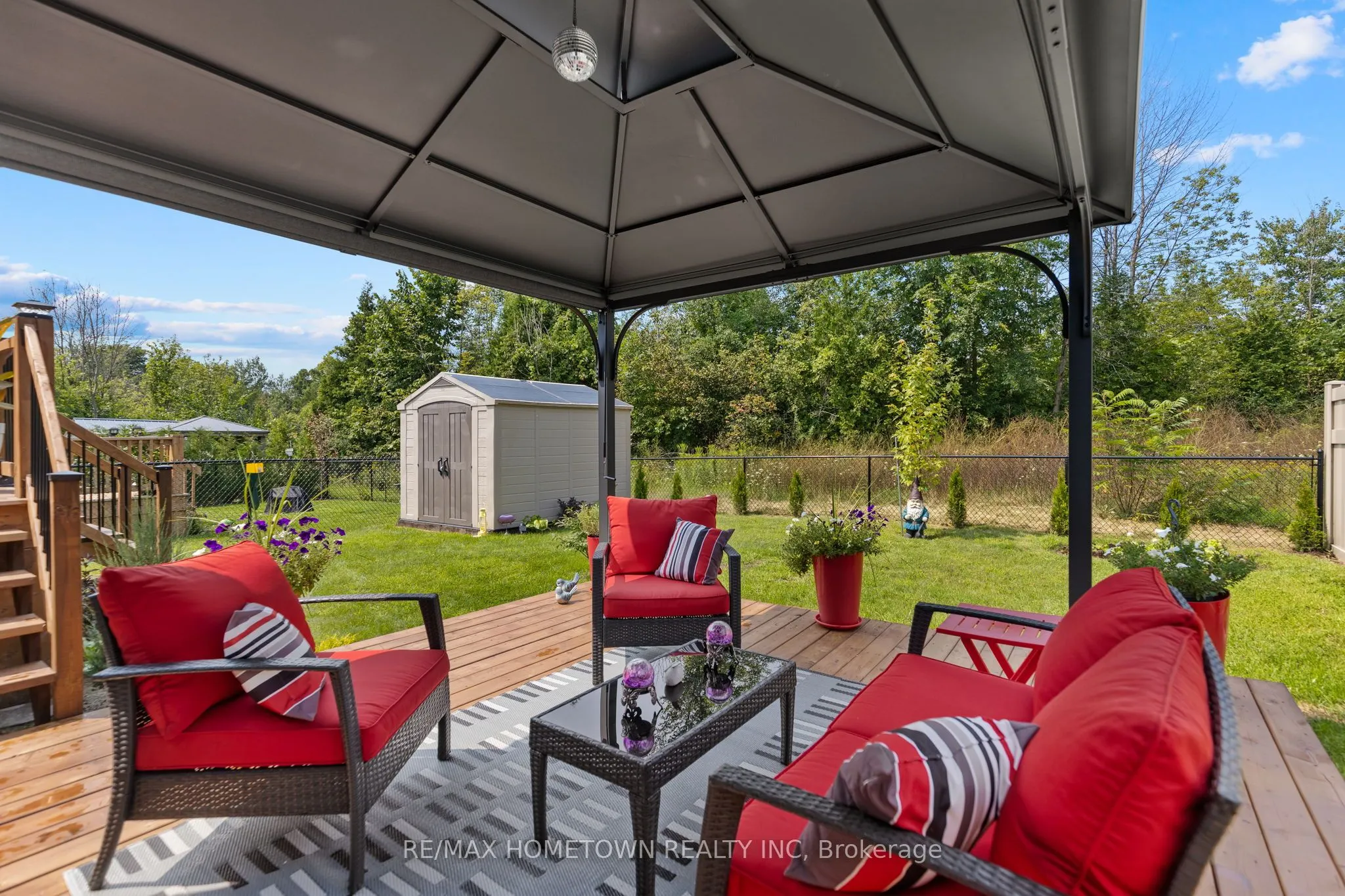 8 BILLINGS Avenue W