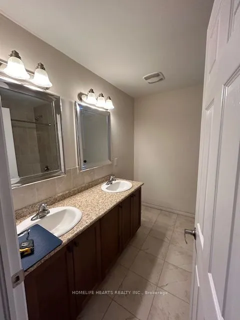 49 Dennis Drive