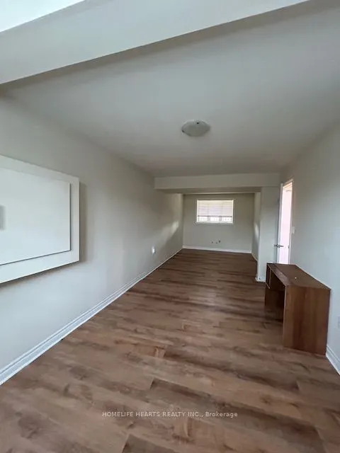 49 Dennis Drive