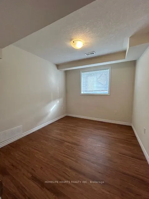 49 Dennis Drive