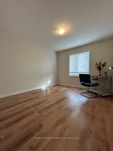 49 Dennis Drive