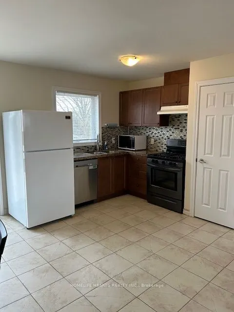 49 Dennis Drive