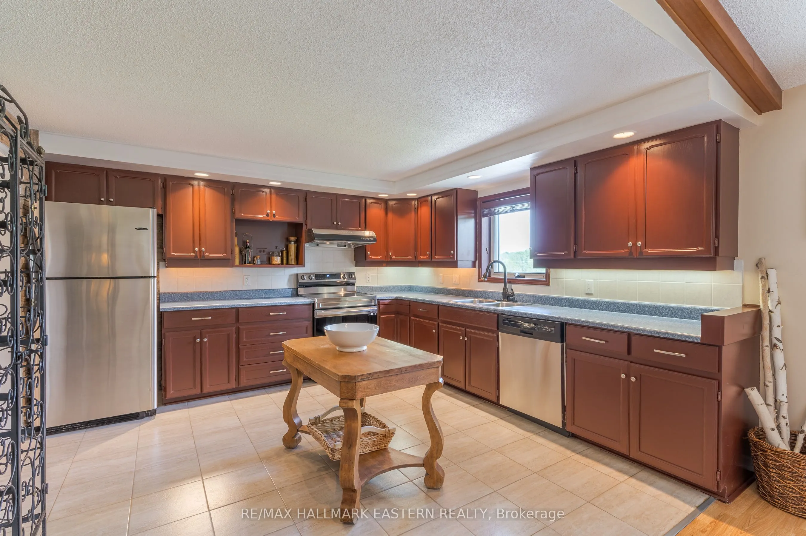 597 Killarney Bay Road