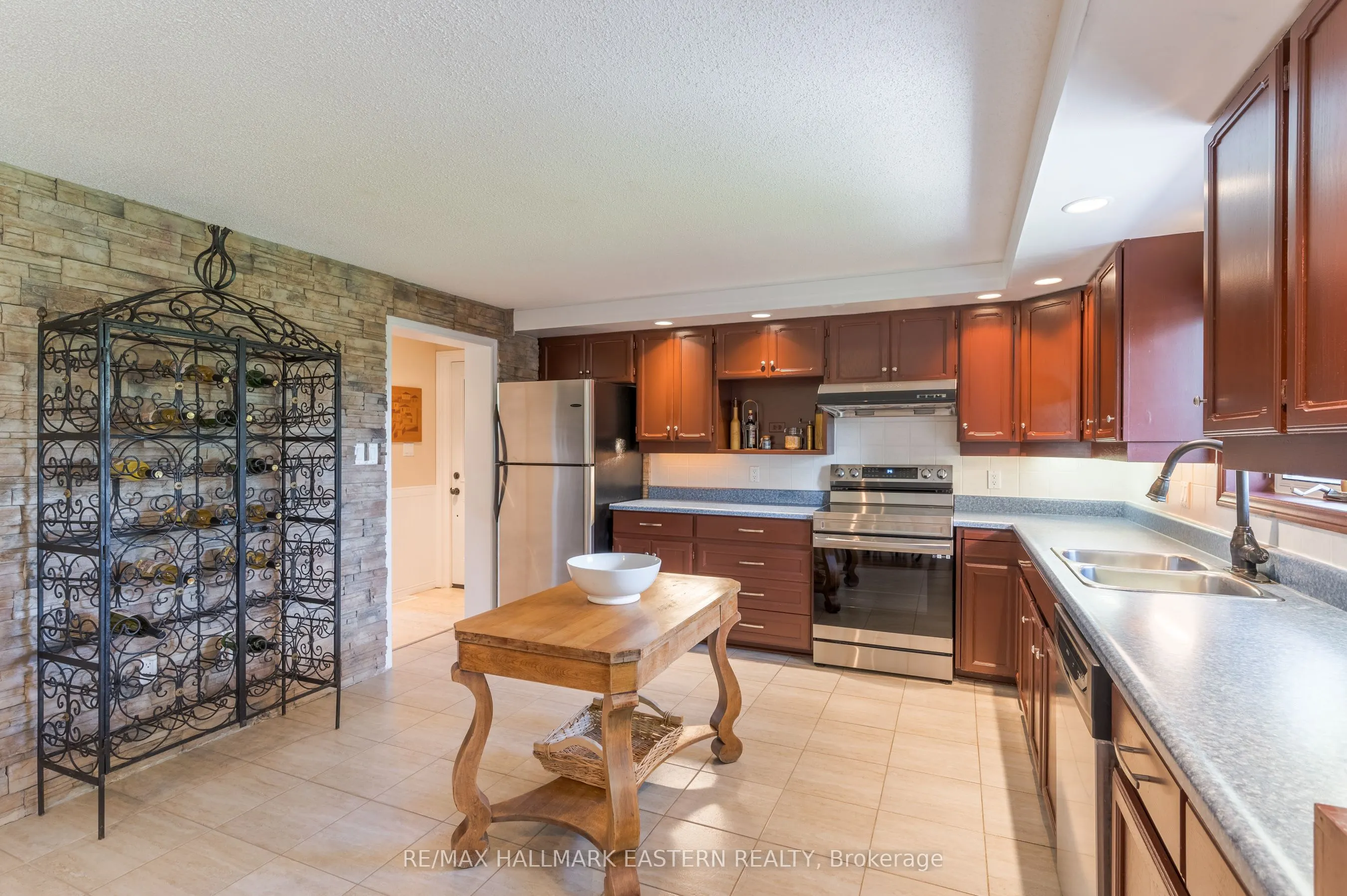 597 Killarney Bay Road