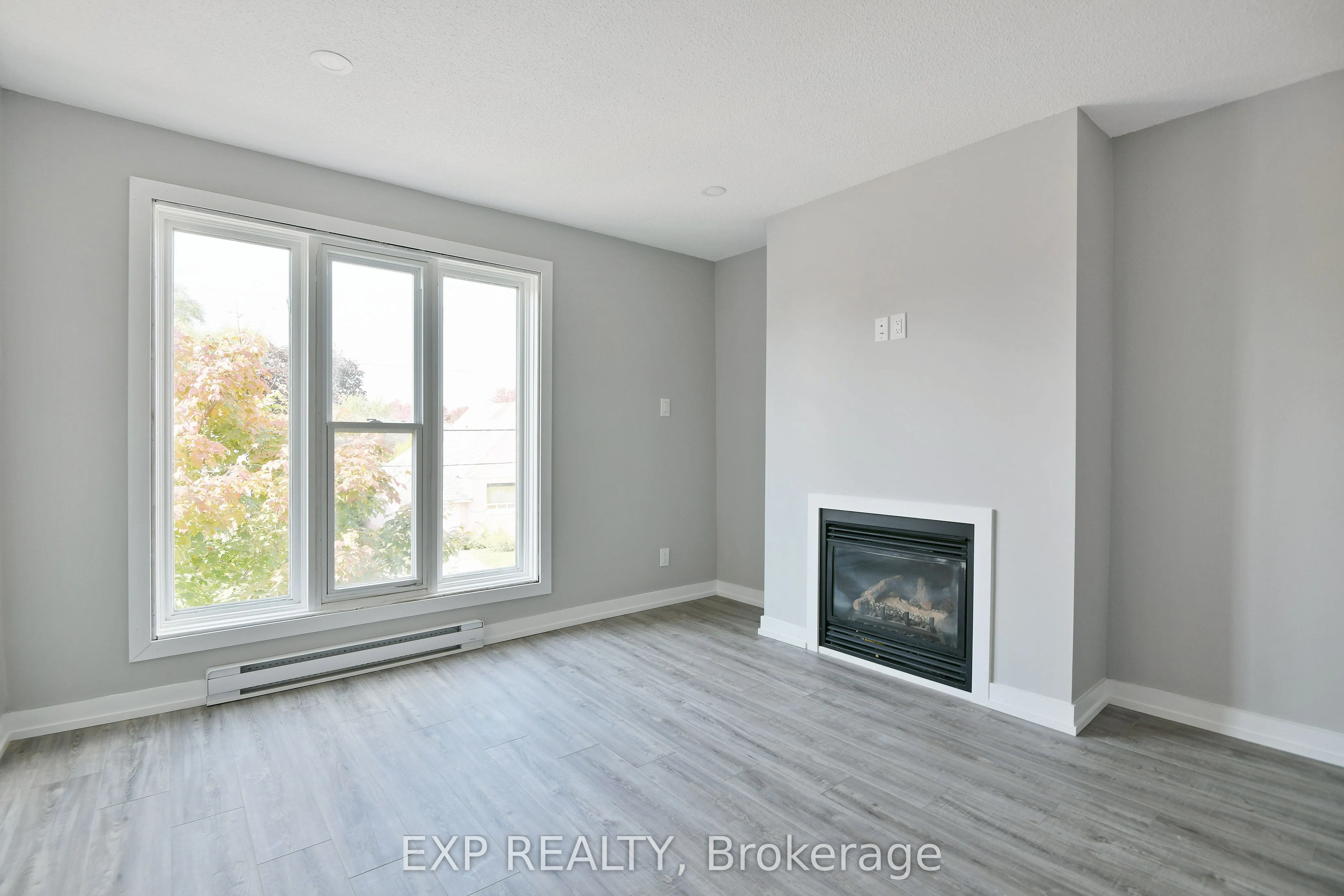 369 Lafontaine Avenue