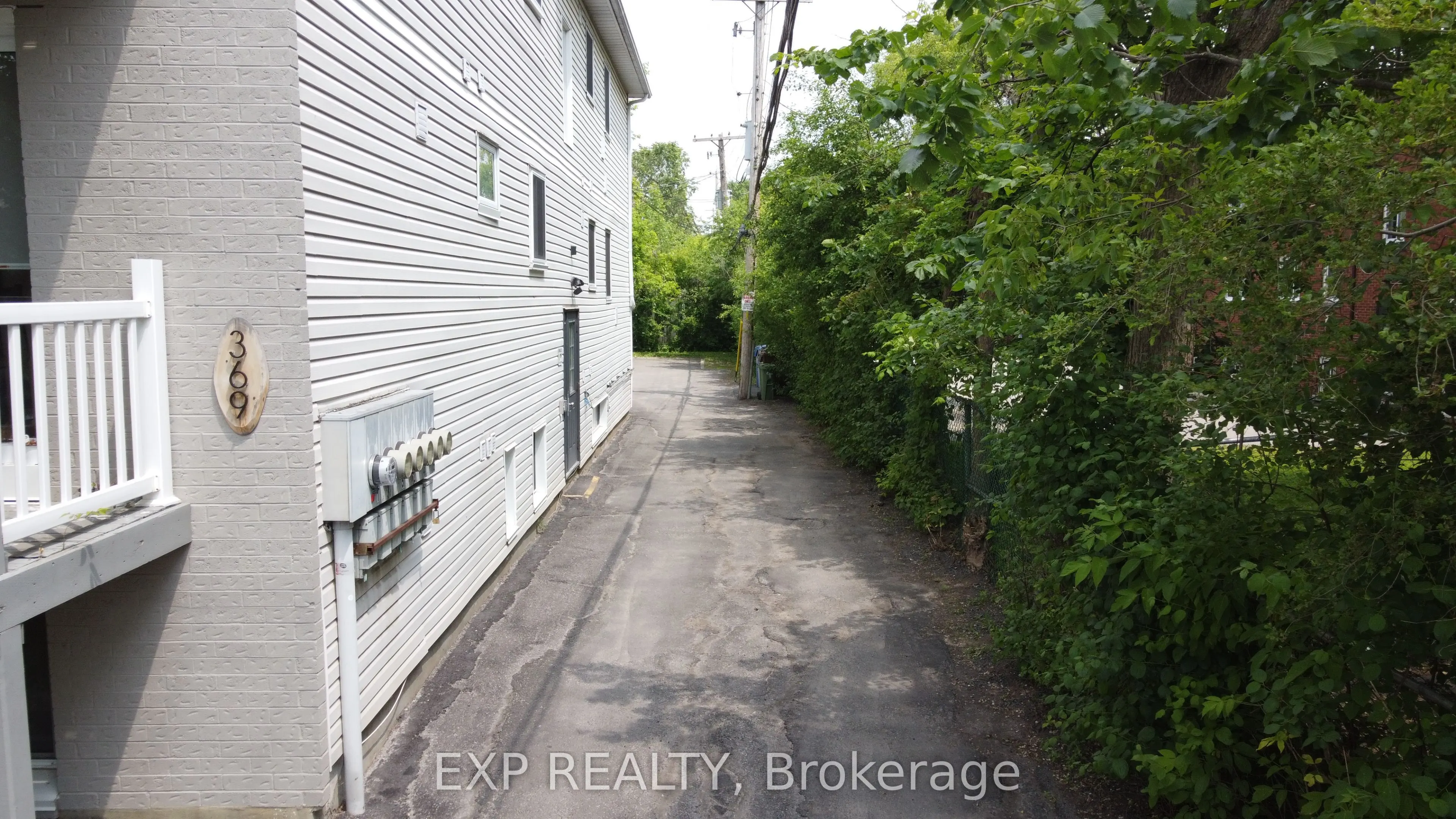 369 Lafontaine Avenue