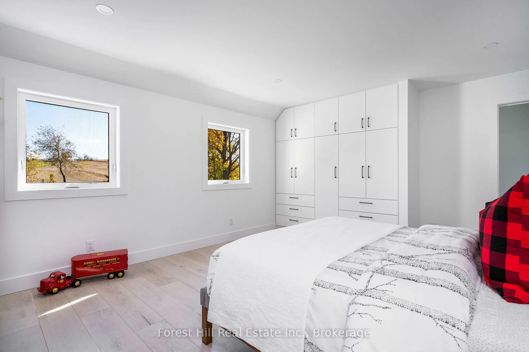 495957 GREY ROAD 2