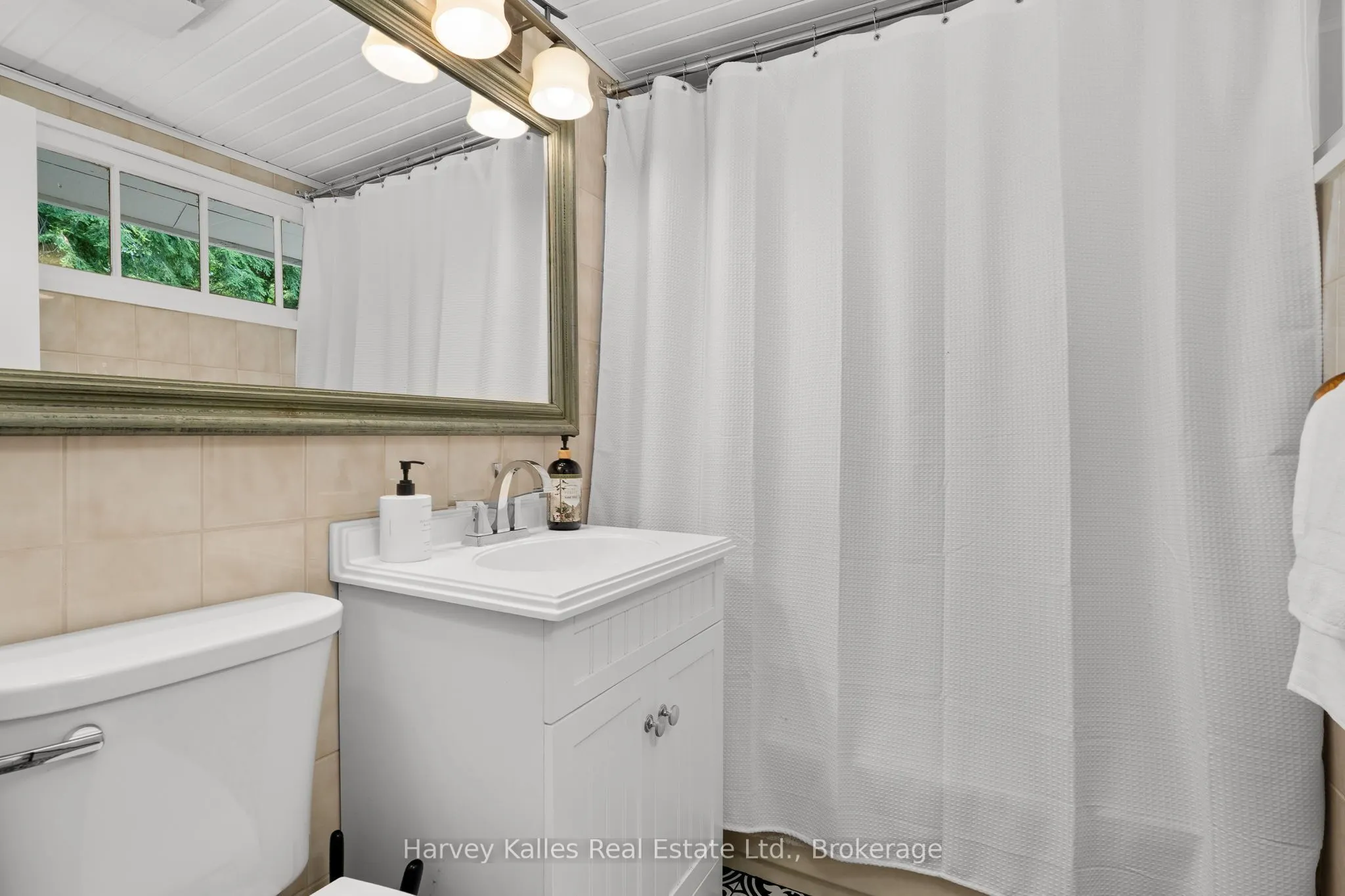 1062 Pennwood Road, #3