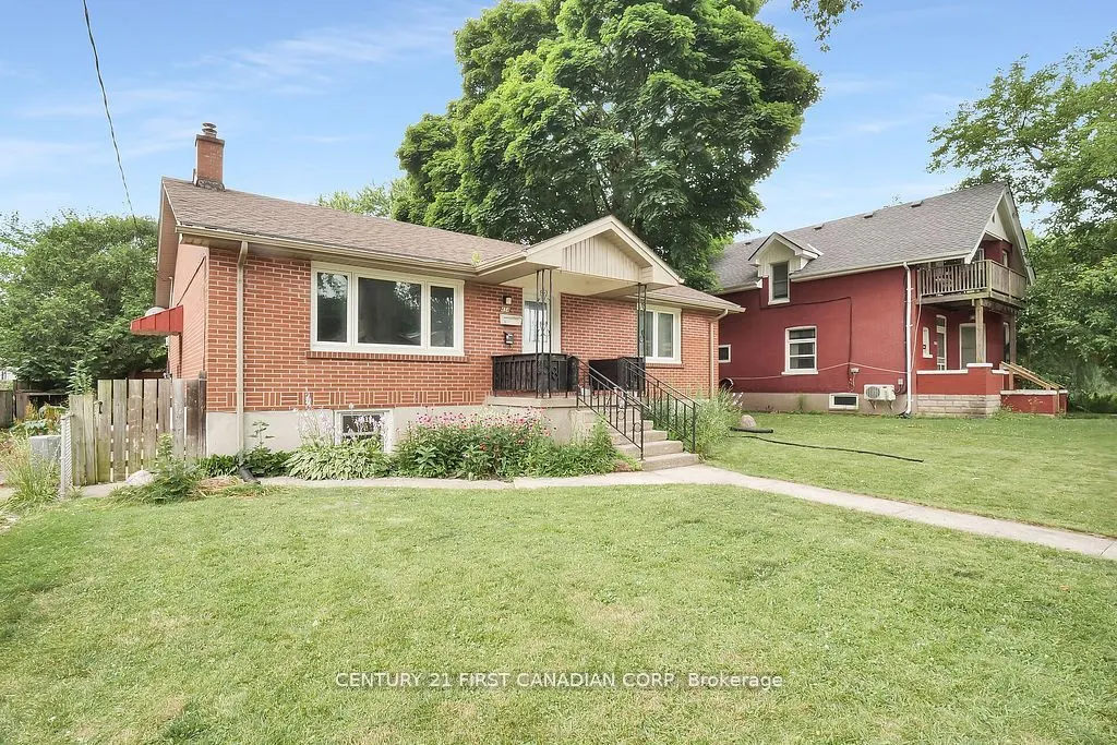 454 Salisbury Street