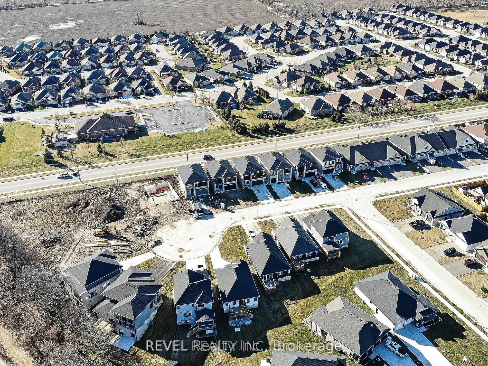 75 Trailview Drive