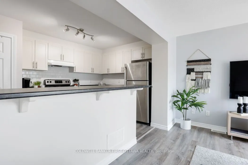 271 Brassy Minnow Crescent