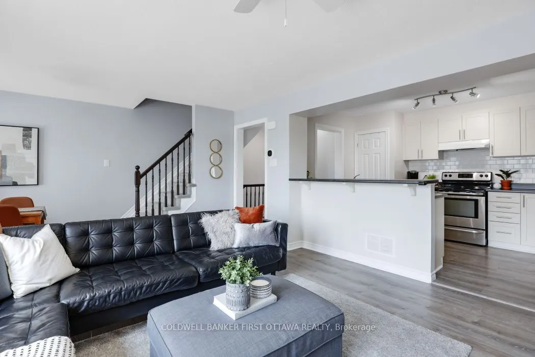 271 Brassy Minnow Crescent