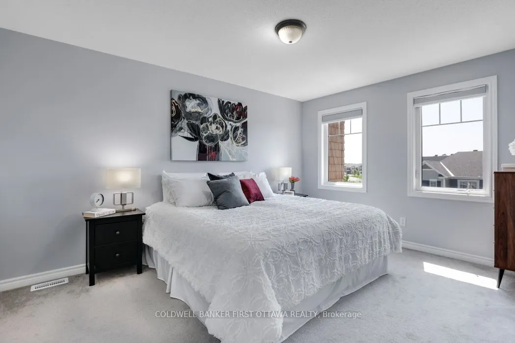 271 Brassy Minnow Crescent