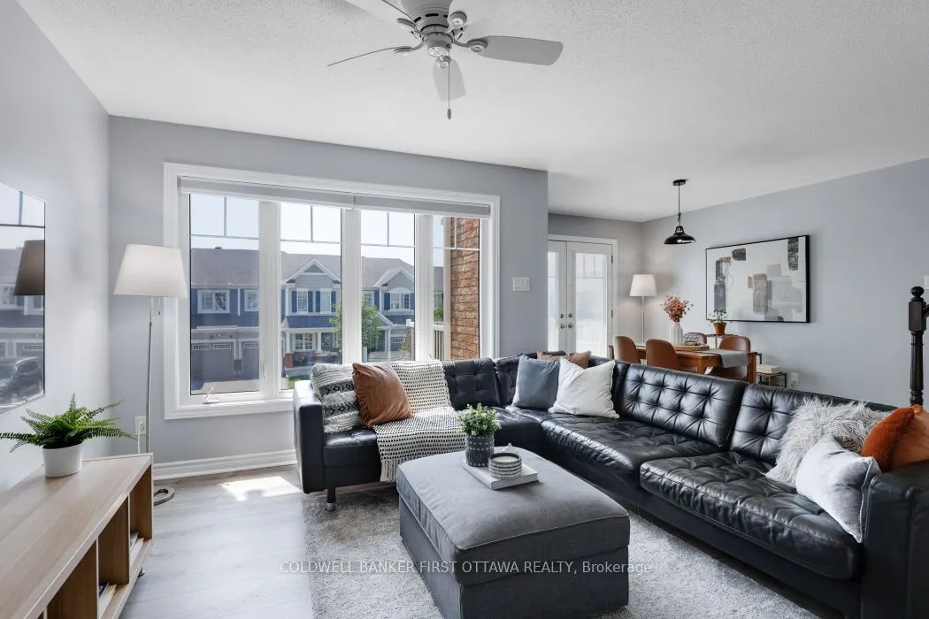 271 Brassy Minnow Crescent