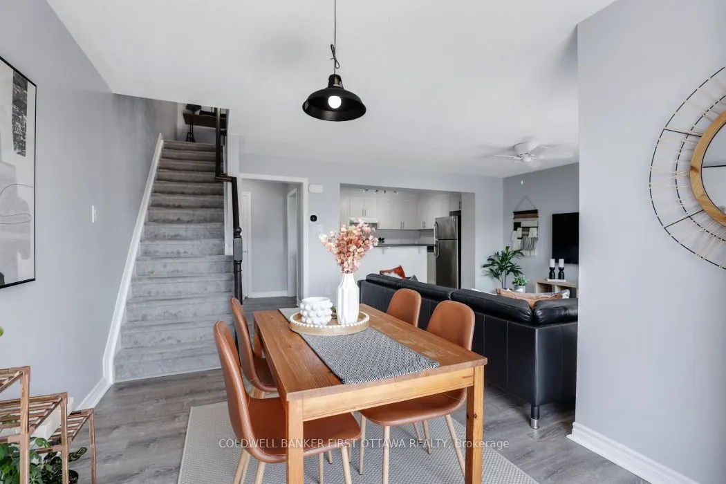 271 Brassy Minnow Crescent